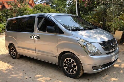 Siem Reap til Phnom Penh Privat Transfer Mini-Van-Car