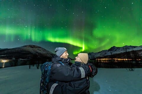 Northern Lights minibuss med bilder Middag Varm kostyme