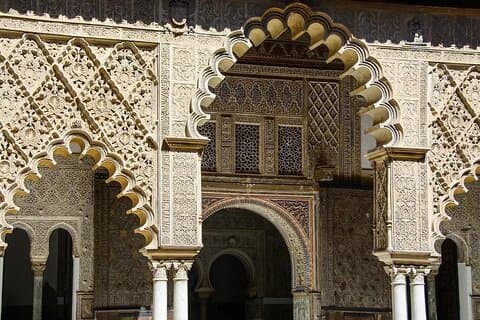Guidet tur til Royal Alcazar i Sevilla-inngangen med offisiell guide