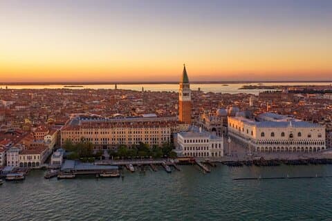 Private transfer from Venice Aeroport Marco Polo to Trieste port