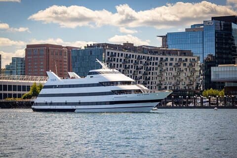 Cidade Cruzeiros Boston Signature Lunch Cruise
