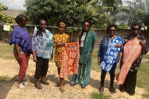 Marché culturel de Batik Making, Kente Weaving et Art Center