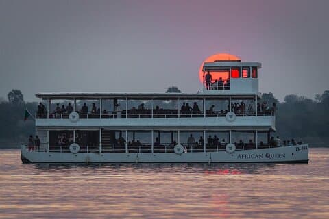 African Queen Sunset Cruise auf dem Sambesi River