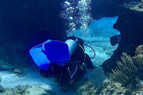 First Time Diving – Tulum Dive Machine