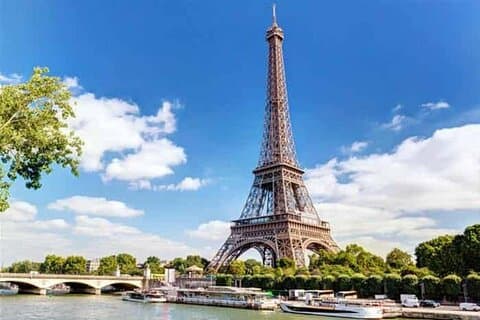 Paris an einem Tag Louvre und Notre Dame mit Mittagessen im Eiffelturm