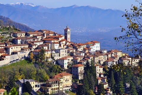 Tour privato dei giardini e dei siti storici di Varese da Milano