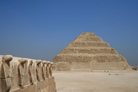 Giza Pyramids and Saqqara Discovery Tour