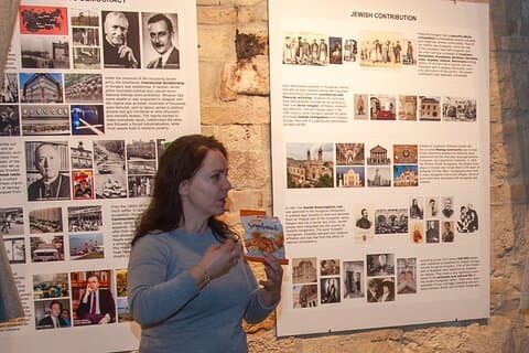 Muro del Ghetto Ebraico di Budapest con Guida di Storia