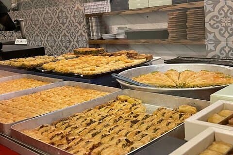 Tel Aviv: Food & History Tour of Jaffa Old City & Flea Market