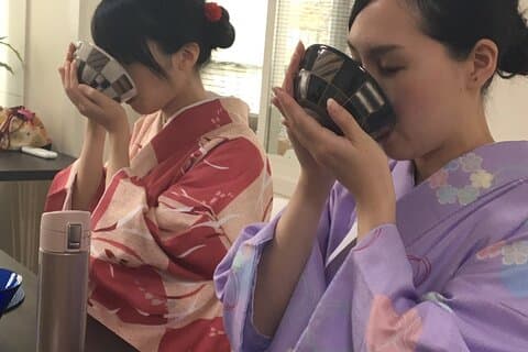 Esperienza di cerimonia del tè matcha con dolci giapponesi a Tokyo