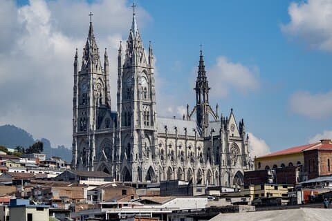 Basílica do Voto Nacional Quito Tour Privado com Bilhetes
