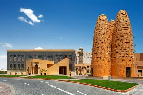 Doha: Guided City Tour with Airport and Hotel Pickup