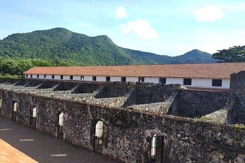 Visite des sites culturels et historiques de Con Dao