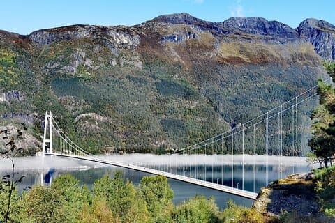Flexible Private tour Hardangerfjord and hiking Vøringsfossen
