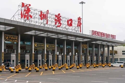 HK⇄深セン:自家用車で便利、公共交通機関は少ない