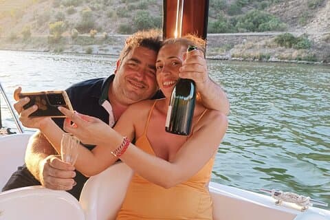 Sunset on the Douro River: Private 1H & 2H Cruise, Guide and Wine