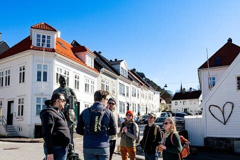 Stadsvandring i Bergen Semi-Privat Historia och Vandring Tour
