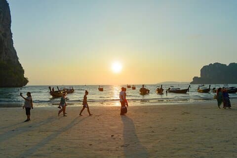 Crucero al atardecer por las islas Krabi 7 con cena buffet