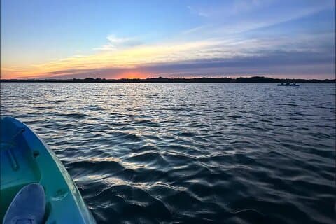 Geführte Kajaktour bei Sonnenuntergang 90 Minuten