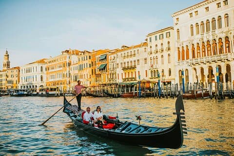 Betoverende gondel ervaring: 30 minuten op het Canal Grande