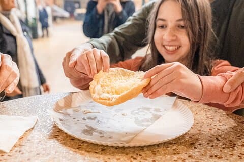 Budapest Lokale Street Food smagning med vin og sprit
