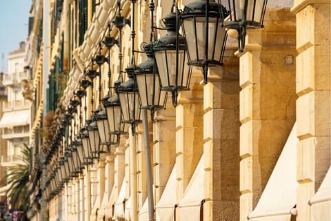 Corfu Scavenger Hunt & Highlights selvguidet lyd tur