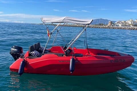 Location de bateaux sans permis à Puerto Banús Marbella