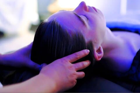 Ervaar Travel Recovery door 75 min Head Spa in Christchurch