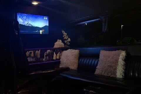 Transporte de luxo de aeroporto em Nassau – serviço VIP Mercedes Sprinter