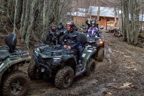 Avontuur in de Fuegiaanse meren: ATV's en Patagonisch lam