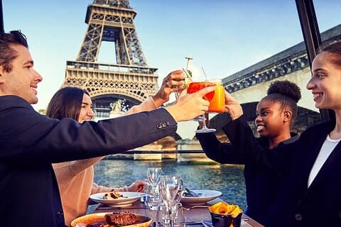 Paris 3 - Course Gourmet middag og sightseeing Seine River Cruise