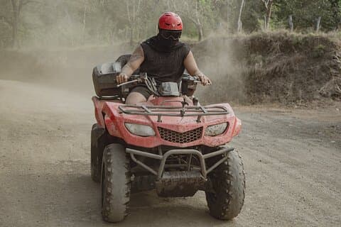 Oplev et ATV-eventyr i bjerge og hemmelige strande