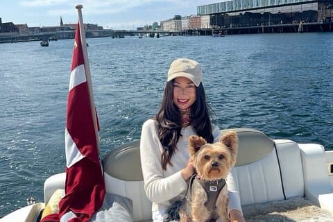 Private Copenhagen Tour with Gitzmo Boat