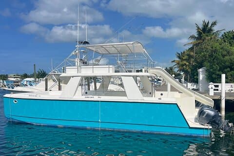 Noah’sArk/CaptOak-Private Boat Tour with Snorkeling and Beach BBQ