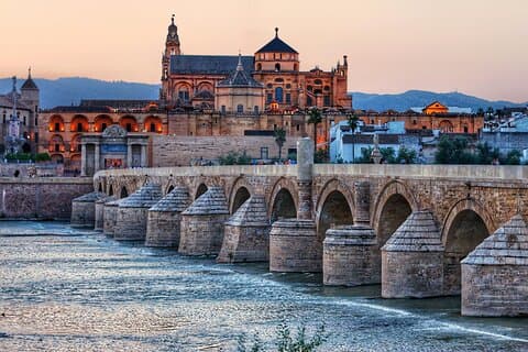 Private Healthy Food Experience and Walking Tour in Córdoba
