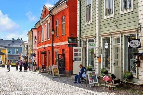 Porvoo Old Town & Riverside Heritage Guided Tour fra Helsingfors