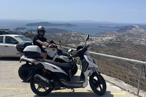 Scooter Santorini Highlights Tour