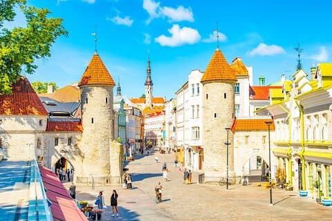 Visita guiada privada a pie por el casco antiguo de Tallin