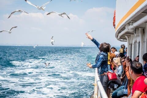 Princess Islands Tour With Lunch and Guide