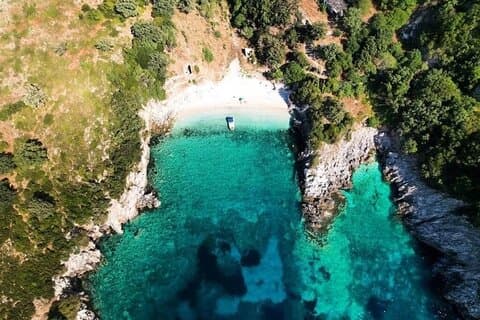 Vlore Boat Tour Grama Bay och Blue Cave Tour