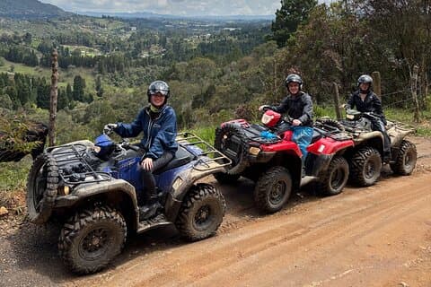Escapade exclusive en montagne : Excursion en quad au départ de Medellín avec déjeuner