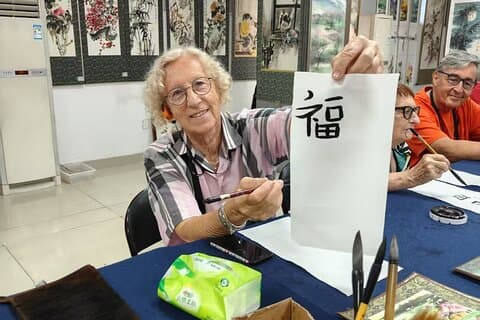 1 - Cours de calligraphie d'une heure avec visites en option