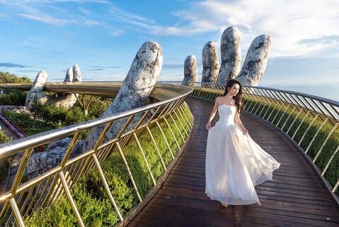 Private Trip to the Golden Bridge & French Village