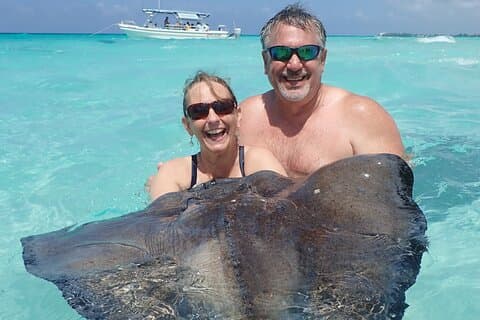 (Family owned) Stingray city sandbar, Starfish Beach & Snorkeling