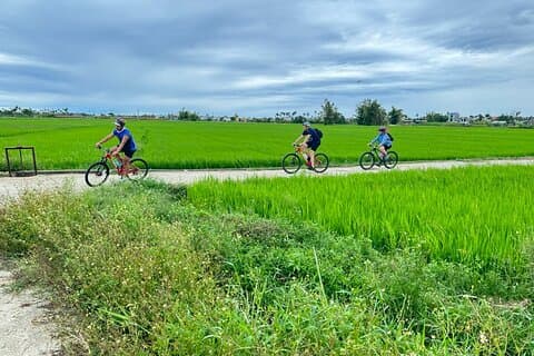 Hue Imperial City und Land Radtour