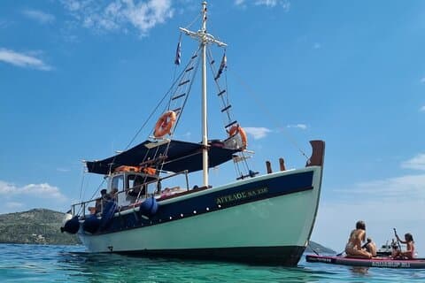 Daily Paddleboard Cruise in Lefkada with BBQ