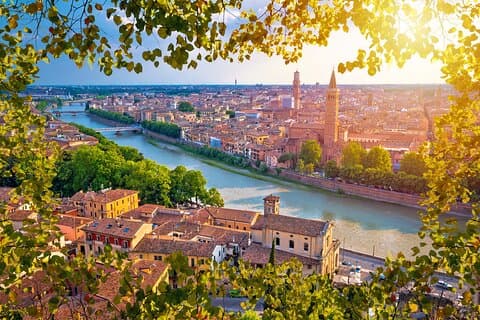 Verona : Tour mit Arena, Seilbahn und optionalen Julia-Tickets