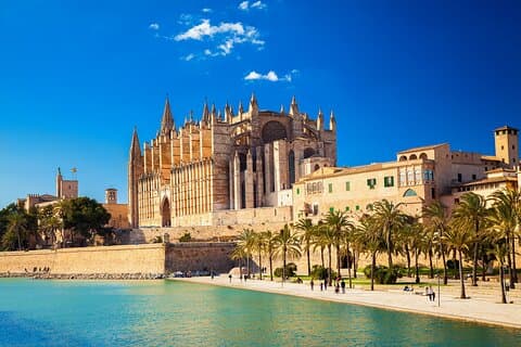 Oplev charmen i Palma de Mallorca på en privat tur