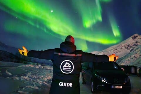 Premium Northern Lights Experience with campfire