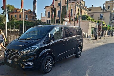 Transfer from Sorrento/Amalfi Coast to Napoli or Viceversa